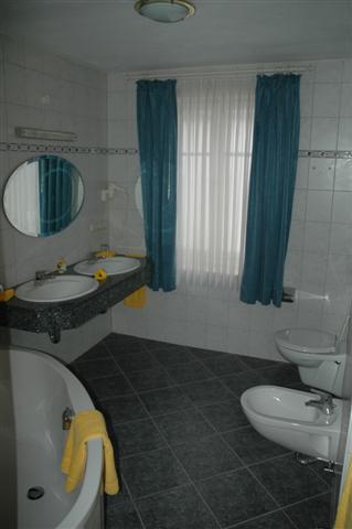 Biohotel Zum Baeren Ротенбург-на-Таубере Экстерьер фото